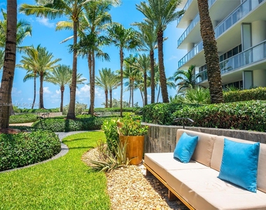 6899 Collins Ave - Photo Thumbnail 50