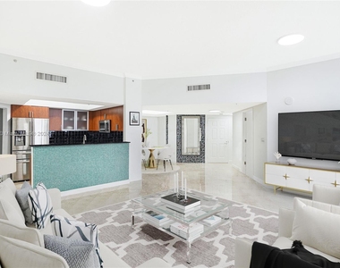 16699 Collins Ave Avail June 3rd - Photo Thumbnail 1