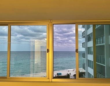 7135 Collins Ave - Photo Thumbnail 22