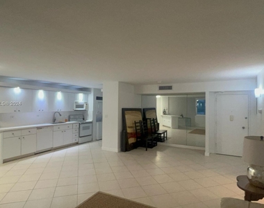 7135 Collins Ave - Photo Thumbnail 31