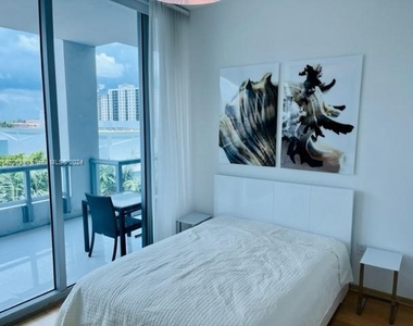 6799 Collins Ave - Photo Thumbnail 8