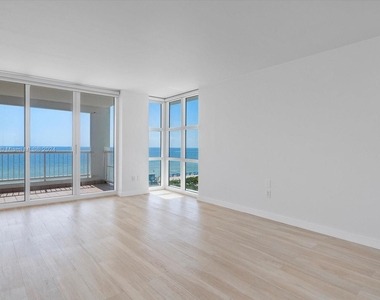 9341 Collins Ave - Photo Thumbnail 15