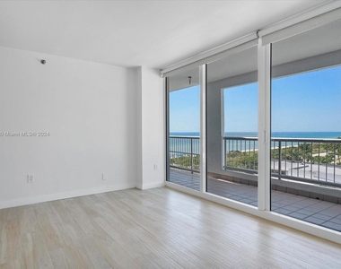 9341 Collins Ave - Photo Thumbnail 31