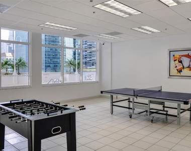 1200 Brickell Bay Dr - Photo Thumbnail 12