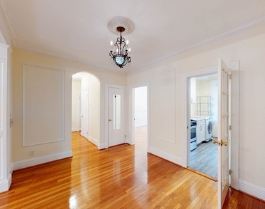 311 Tappan St - Photo Thumbnail 9