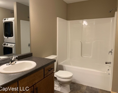 1404 Coventry Ln #1-4/1428 Coventry Ln #1-4 - Photo Thumbnail 18