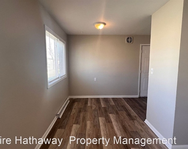 9335 W Sheridan Avenue - Photo Thumbnail 11