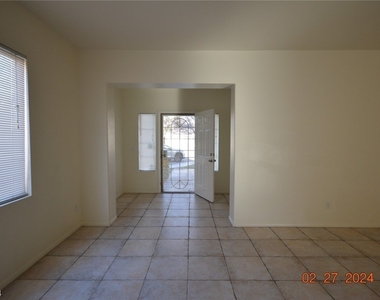 1309 Calle Montery Street - Photo Thumbnail 8