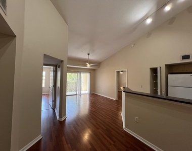 4041 San Marino Boulevard - Photo Thumbnail 4