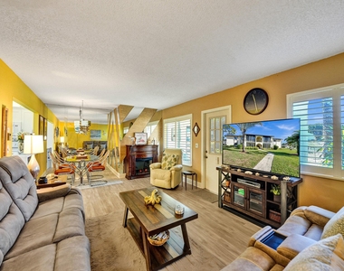 3560 Pine Tree Court - Photo Thumbnail 5