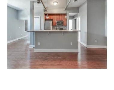 502 Pryor Street Sw - Photo Thumbnail 4