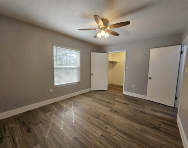 1530 Live Oak Drive - Photo Thumbnail 27