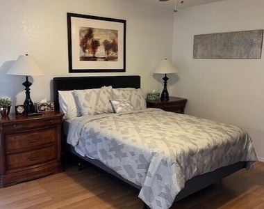 4850 E Desert Cove Avenue - Photo Thumbnail 16