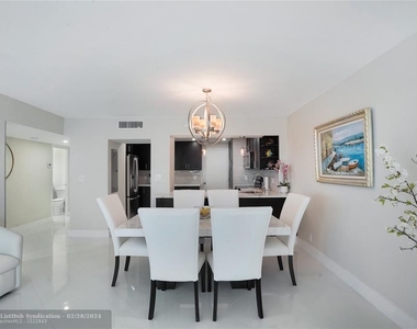 3430 Galt Ocean Dr - Photo Thumbnail 13