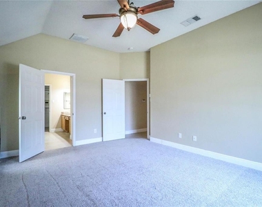 1125 Brittany Place - Photo Thumbnail 9