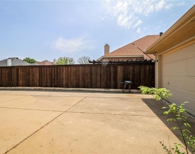 1125 Brittany Place - Photo Thumbnail 19