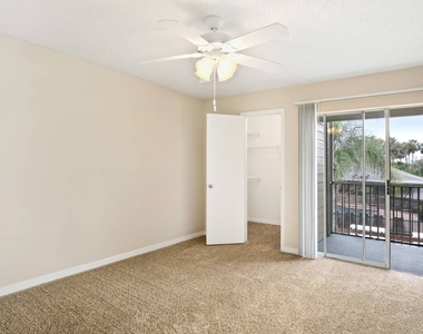 2335 W. Seminole Boulevard - Photo Thumbnail 18