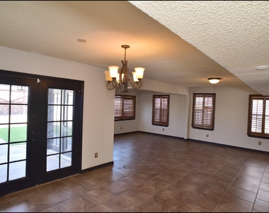 1159 Upper Canyon Place - Photo Thumbnail 10