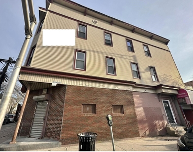 530 West Side Ave - Photo Thumbnail 10