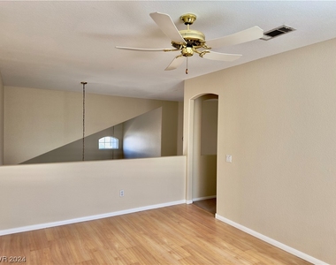 8105 Riviera Beach Drive - Photo Thumbnail 11