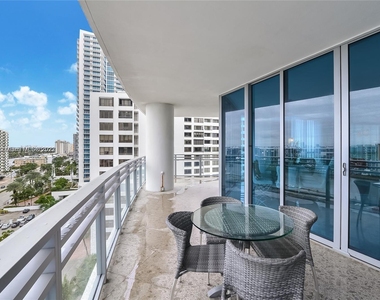 3535 S Ocean Dr - Photo Thumbnail 27