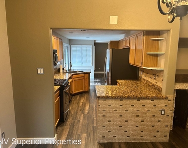 3553 Scottsbluff Street - Photo Thumbnail 8