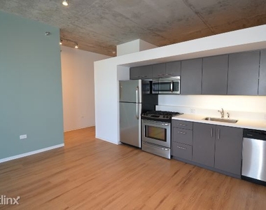 1611 W. Division, Unit A107 - Photo Thumbnail 2