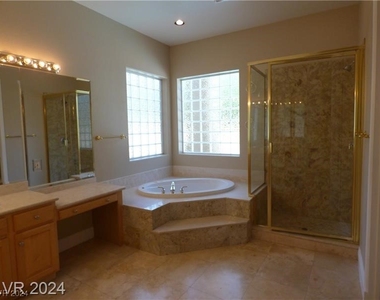 2001 Amber Stone Court - Photo Thumbnail 12