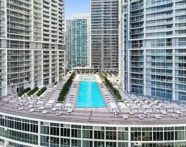 465 Brickell Ave - Photo Thumbnail 14