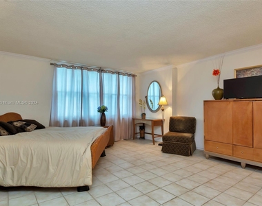 2501 S Ocean Dr - Photo Thumbnail 9