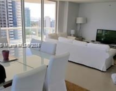 6365 Collins Ave - Photo Thumbnail 3