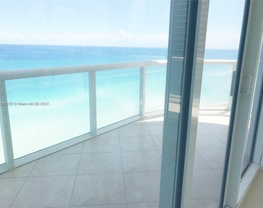 6365 Collins Ave - Photo Thumbnail 12