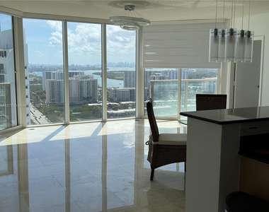 16699 Collins Ave - Photo Thumbnail 2