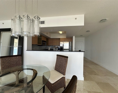 16699 Collins Ave - Photo Thumbnail 40