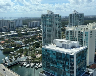 16699 Collins Ave - Photo Thumbnail 33