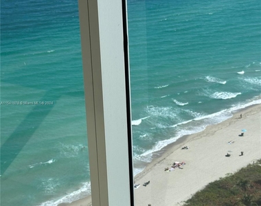 16699 Collins Ave - Photo Thumbnail 34