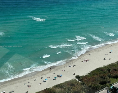 16699 Collins Ave - Photo Thumbnail 35