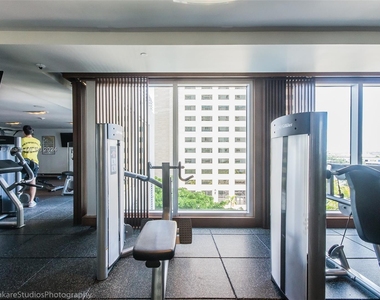 325 S Biscayne Blvd - Photo Thumbnail 7