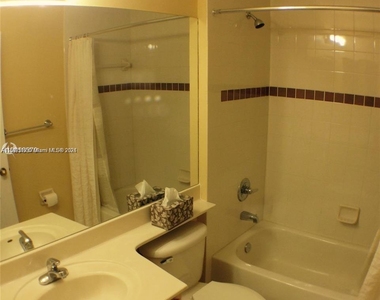 3136 Sw 128th Ave - Photo Thumbnail 2