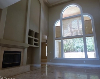 2001 Amber Stone Court - Photo Thumbnail 3