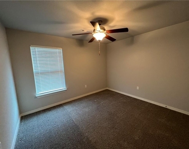 136  N Benchmark  Ln - Photo Thumbnail 20