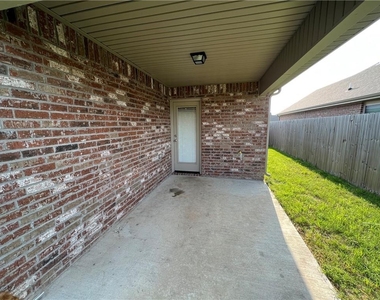 136  N Benchmark  Ln - Photo Thumbnail 27