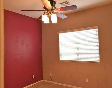 1057 S Sacramento Place - Photo Thumbnail 18