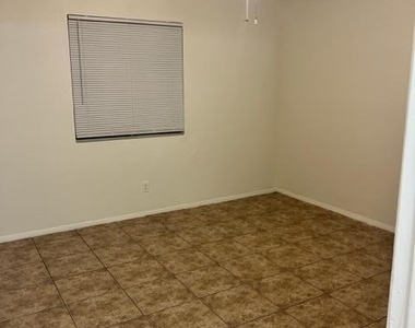 4720 E Camino Street - Photo Thumbnail 5