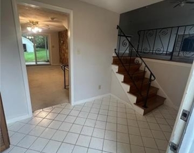 3200 Highland Drive - Photo Thumbnail 3