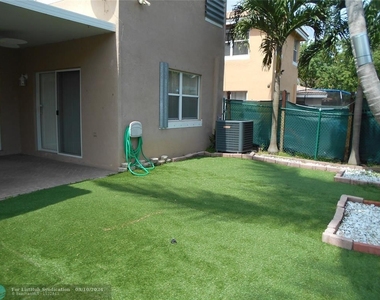5474 Nw 92nd Ave - Photo Thumbnail 23