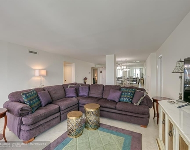 1010 S Ocean Blvd - Photo Thumbnail 17