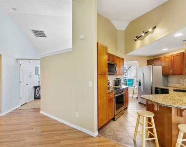 1207 Ne 166th Avenue - Photo Thumbnail 13