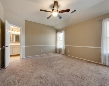 4508 Indian Paint Way - Photo Thumbnail 12