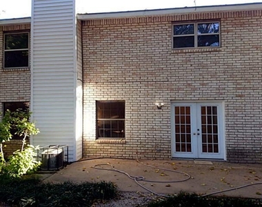 553 Trailcrest Drive - Photo Thumbnail 17